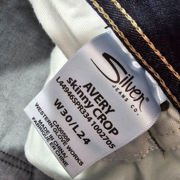 NWT SILVER JEANS AVERY SKINNY CROP ULTRA CURVY HIGH RISE SIZE 30 WOMENS - Picture 13 of 16